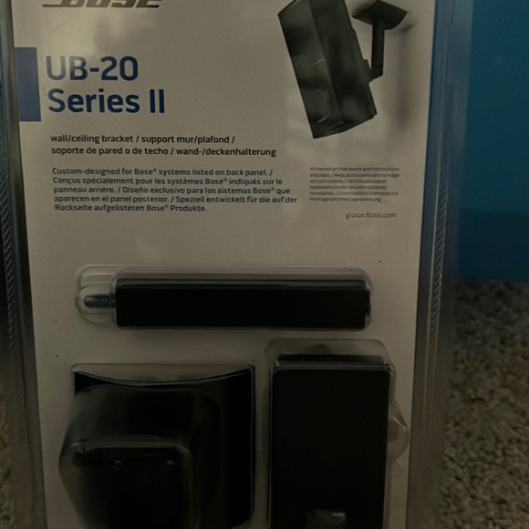 Lot of 2 New in Package Bose UB-20 Series ll wall/ ceiling brackets - Picture 2 of 4